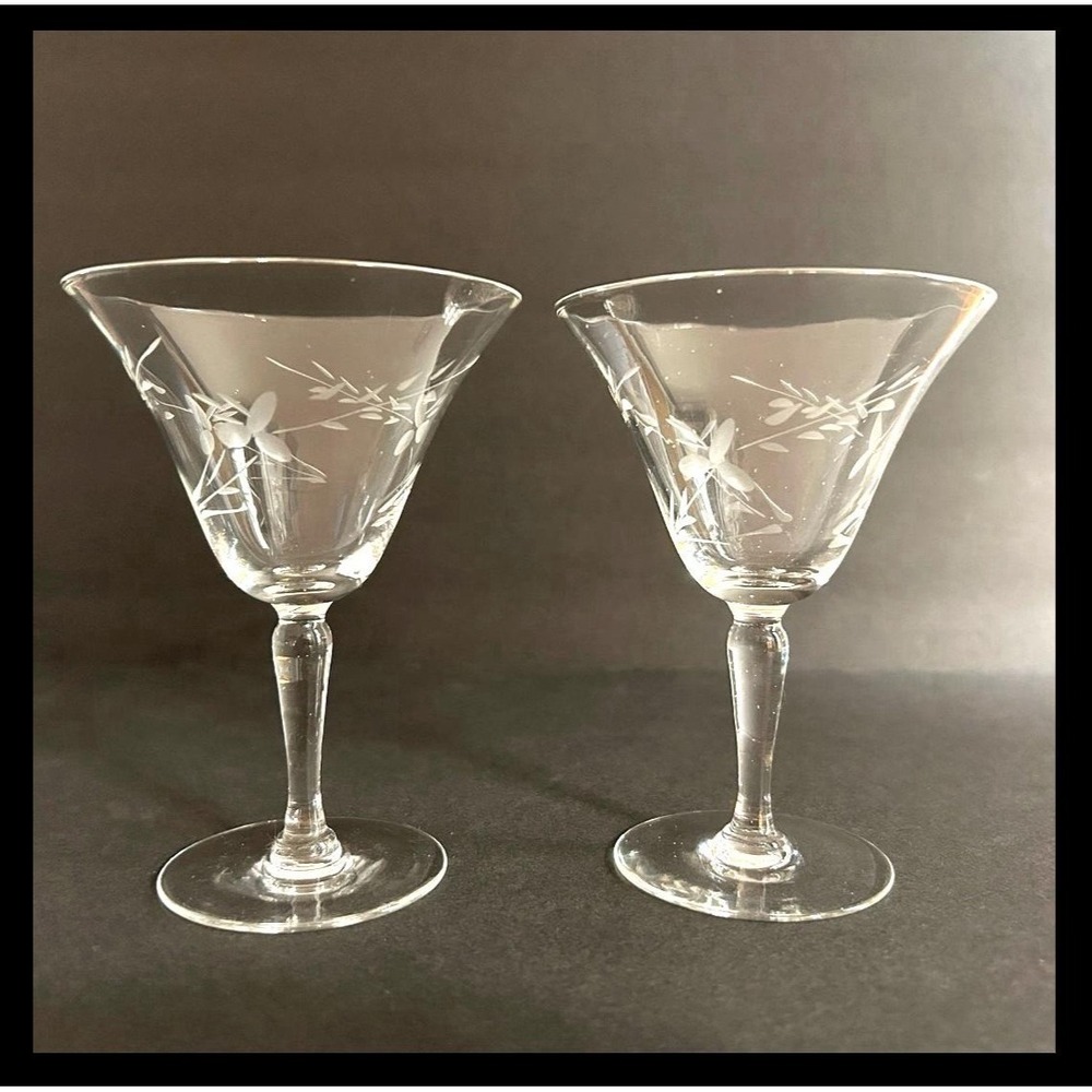 Crystal Etched Cordial Wine Cocktail Glass Set of 2 Flared Glasses‎ Vintage